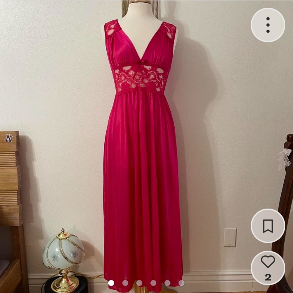 Beautiful vintage slip